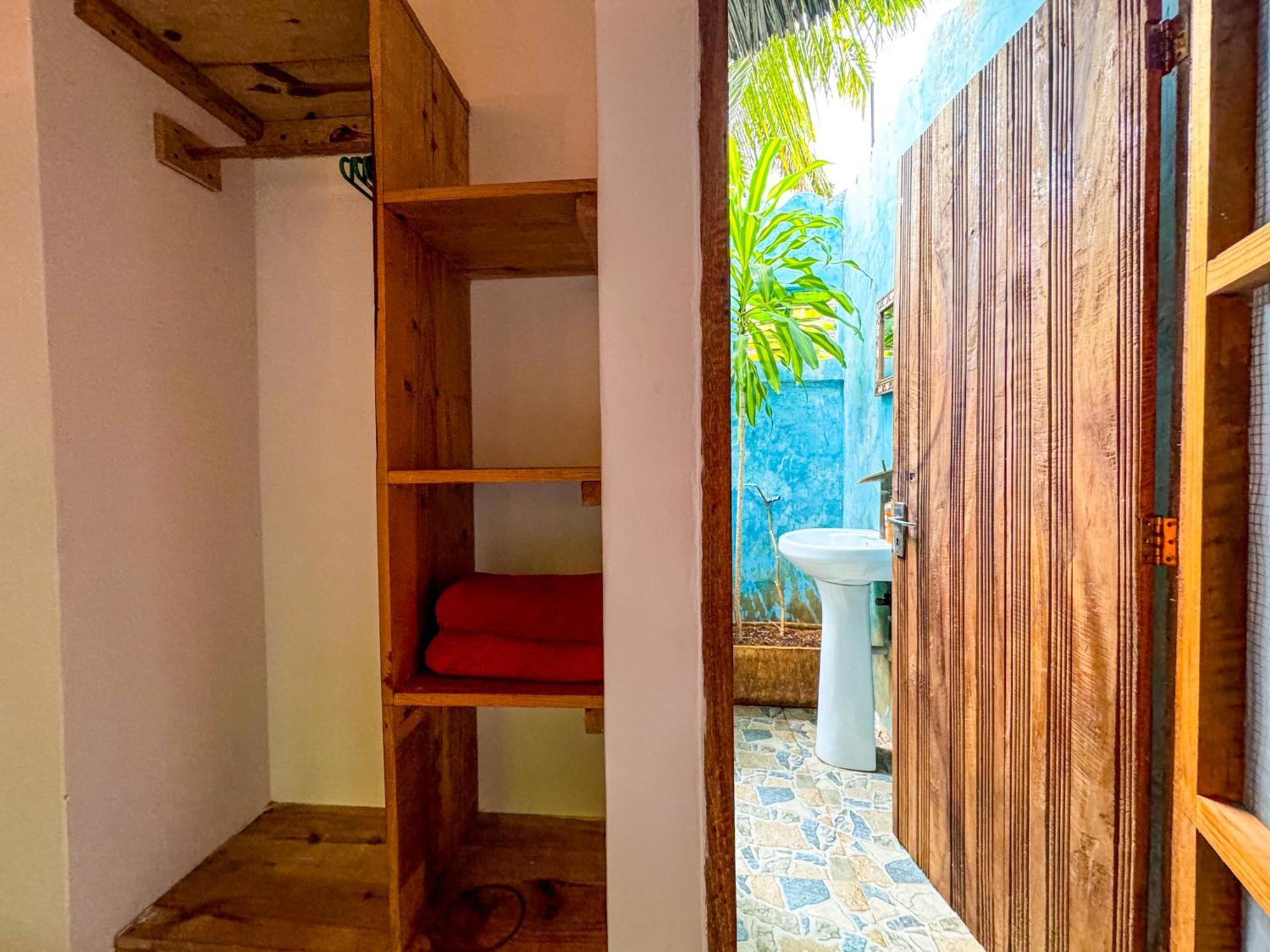 Sagando Bungalows Zanzibar Michamvi Exteriör bild